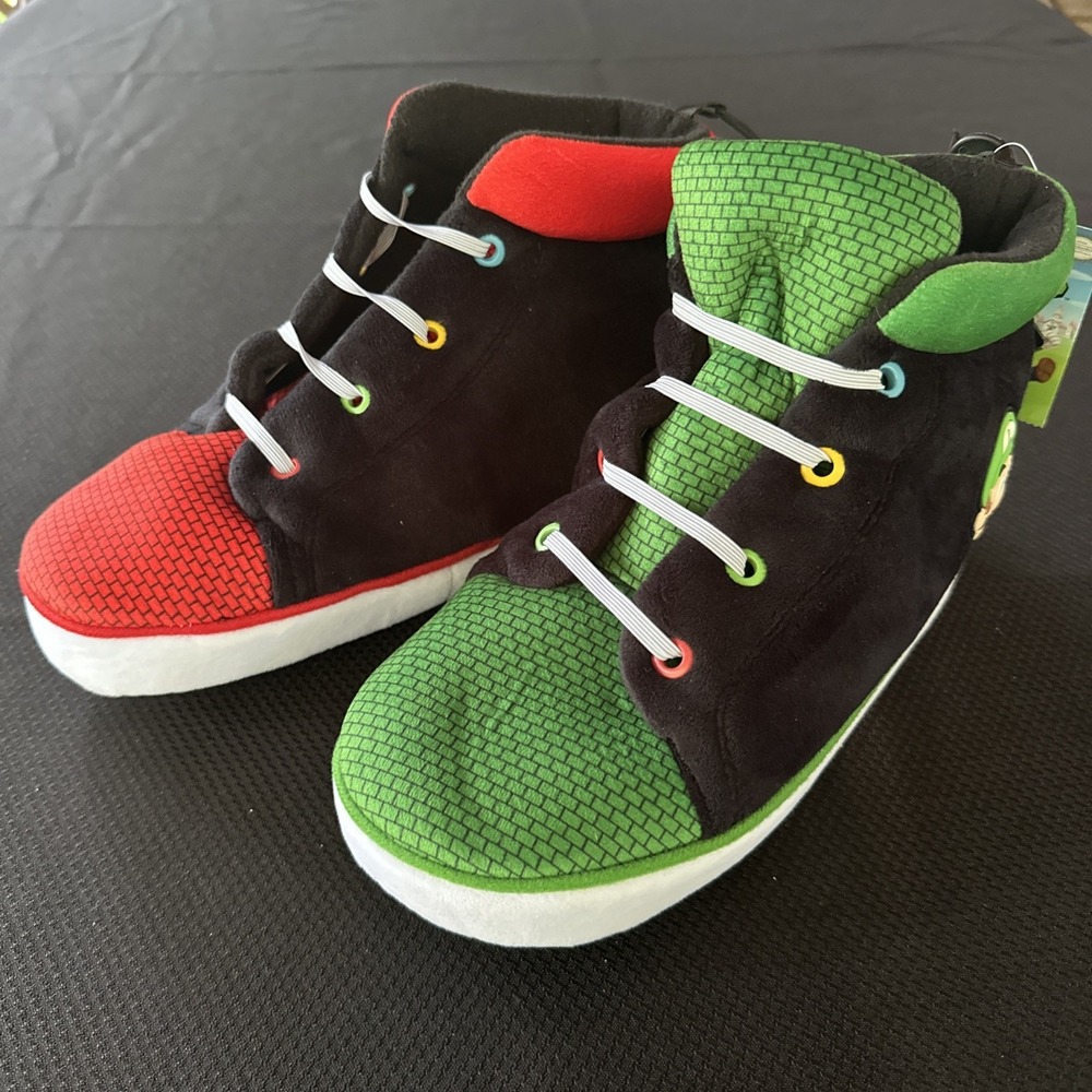 Super Mario Slippers Size‎ 6 Adult Red Green Black Slip On
